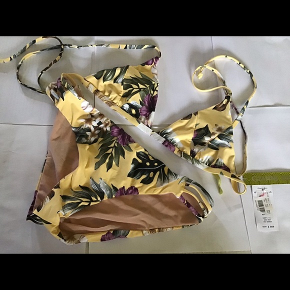 SOLD 🆕GIANNI BINI NORTH SHORE”BIKINI(Sz M). - Picture 4 of 10
